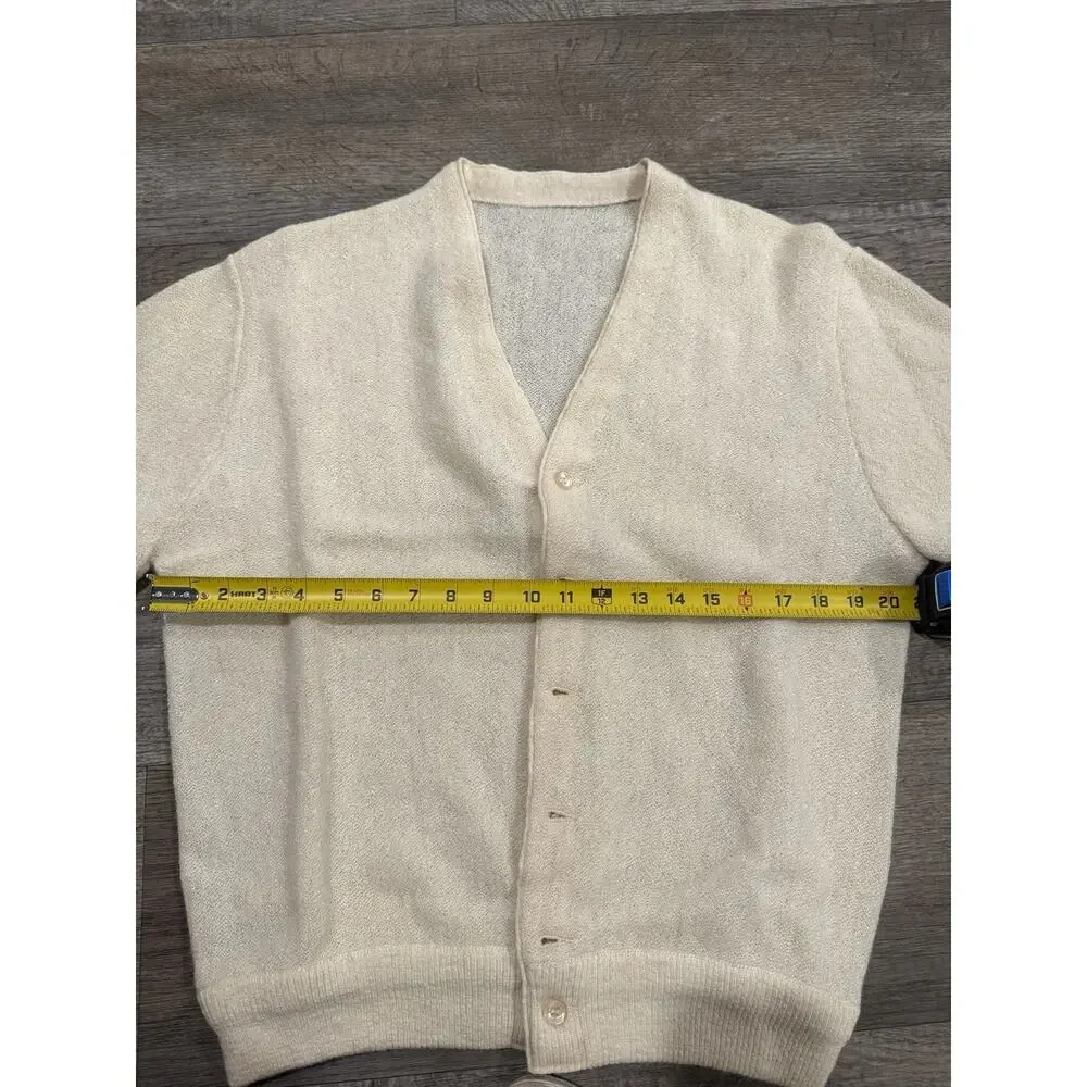 Vintage Men’s Medium Ivory Button Front Cardigan Sweater V-Neck Knit